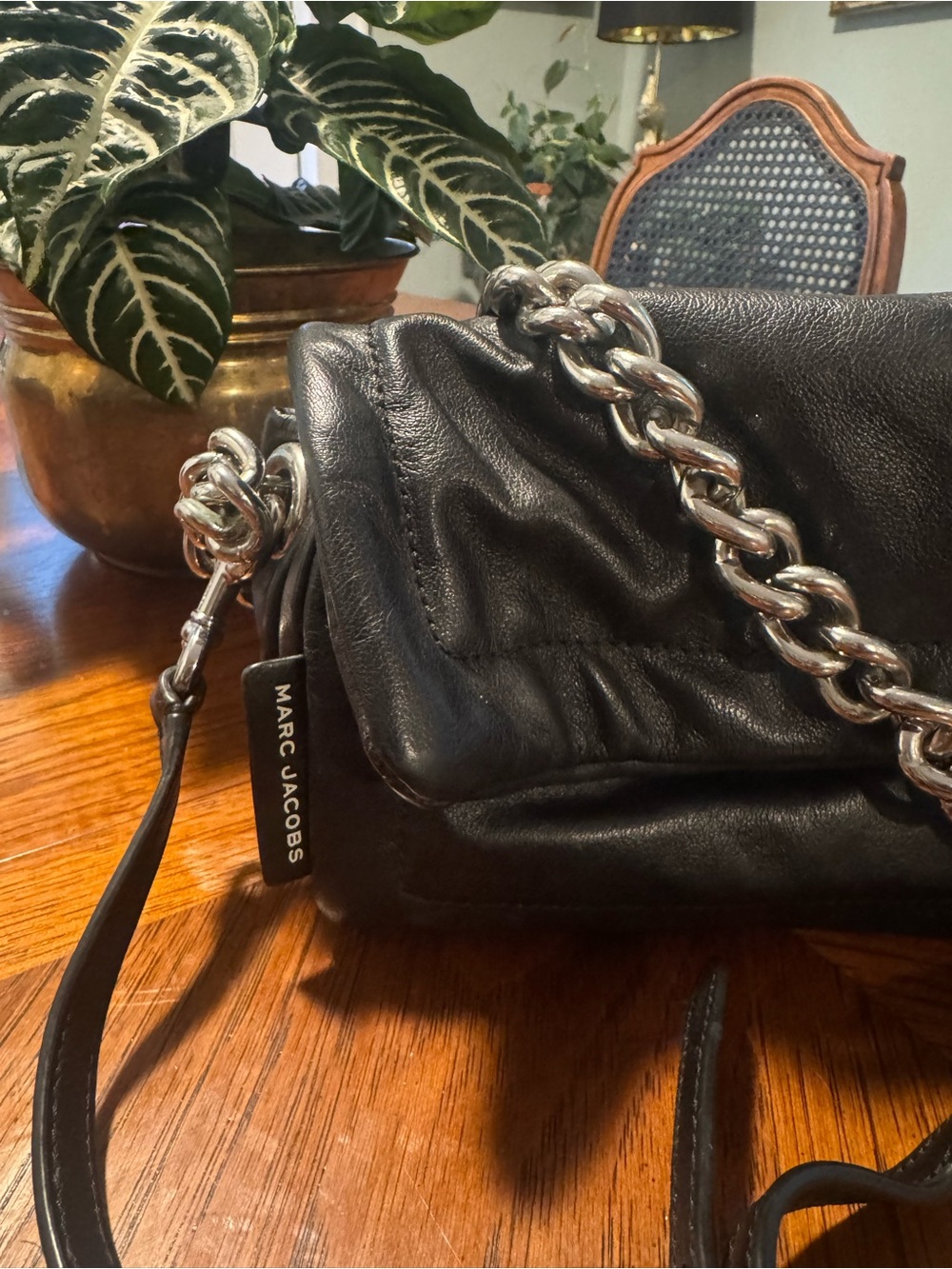 Marc Jacobs Black Leather Cushion Crossbody with Silver Chain - Picture 2 of 6